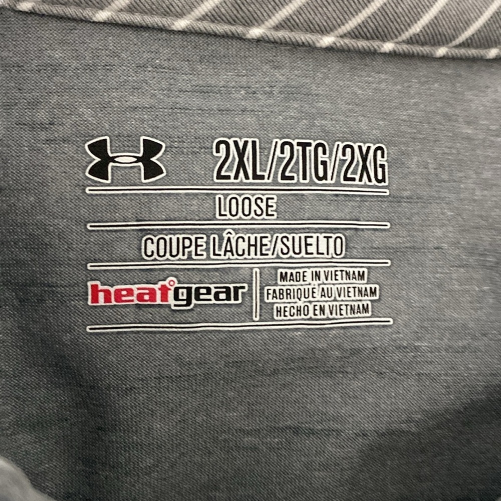 Under Armour loose fit polo. Size 2XL - Picture 2 of 5